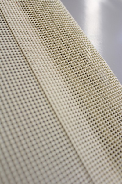 PVC Netz mit Saum und ohne Ösen, beige